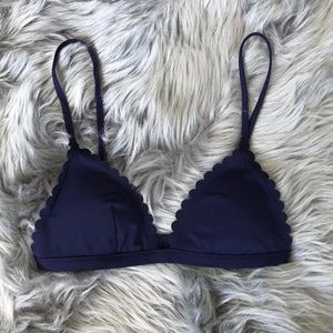 SCALLOPED NAVY BLUE BIKINI TOP